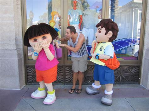 Famous Fridays (Dora and Diego) | immrfabulous.com