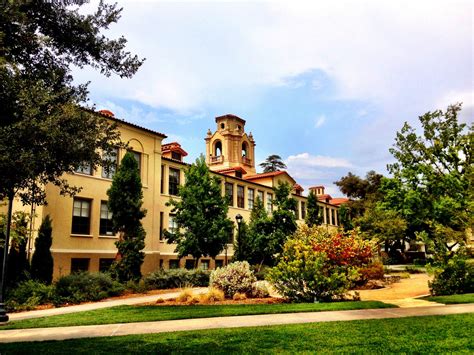 Pomona College - CollegeAdvisor