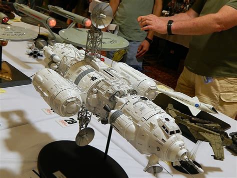 spaceship | Scale Models | Pinterest | Spaceships and Search ...