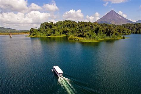 Shared Lake Crossing from Monteverde to La Fortuna de Arenal