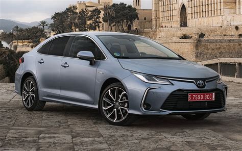 2019 Toyota Corolla Sedan Hybrid - Wallpapers and HD Images | Car Pixel