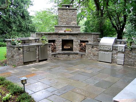 20+ Outdoor Stone Kitchen Ideas – DECOOMO