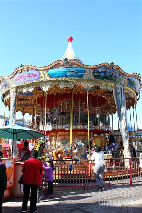 The Pier 39 Carousel And Performers San Francisco California 5D26120 ...