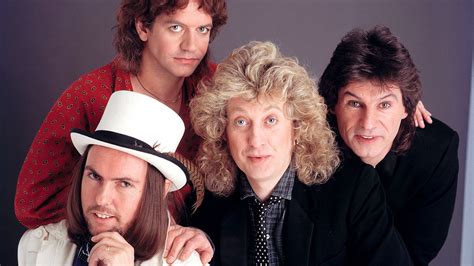 Noddy Holder's manager responds to Slade reunion at Glastonbury story