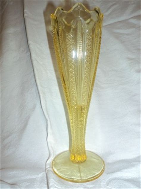 yellow depression glass vase vaseline??? -- Antique Price Guide Details ...