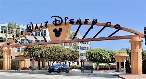 The Walt Disney Company - Wikipedia