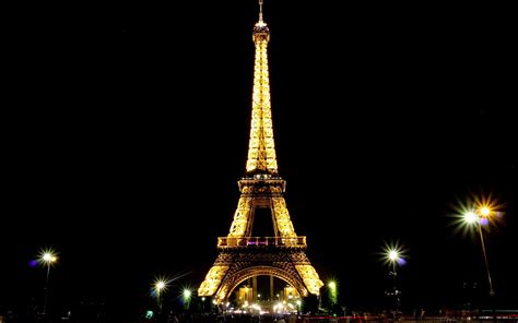 Eiffel Tower At Night Wallpaper - WallpaperSafari