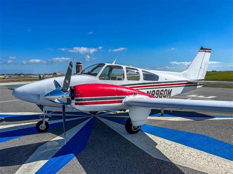 Beechcraft Baron 55 N8960M | St Pete Air