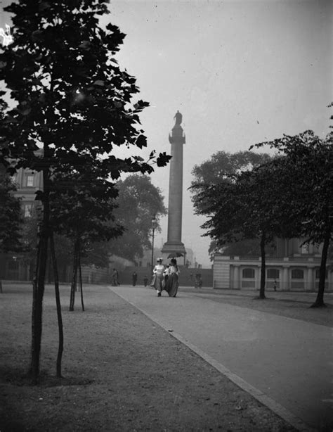 Rare Found Photos That Capture Street Scenes of London From the 1890s ...