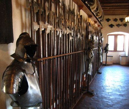 Armory room, Armory, Medieval armor