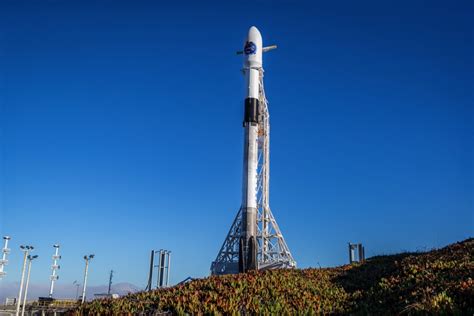 Photos: Falcon 9 rocket, landing pad ready for action at Vandenberg ...