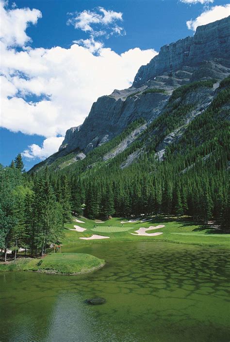 The Hole Truth: How To Conquer Four of the Most Exhilarating Golf Holes ...