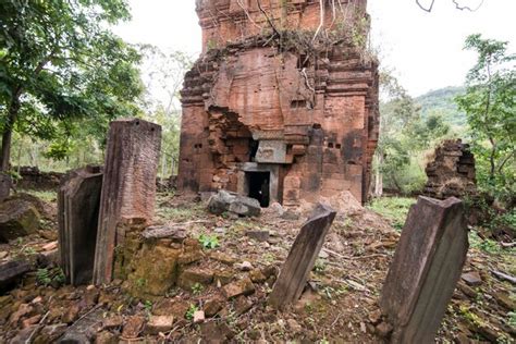 Premium Photo | Old ruins of temple