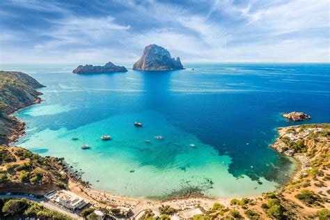 7 Best Beaches In IBIZA To Visit in 2023