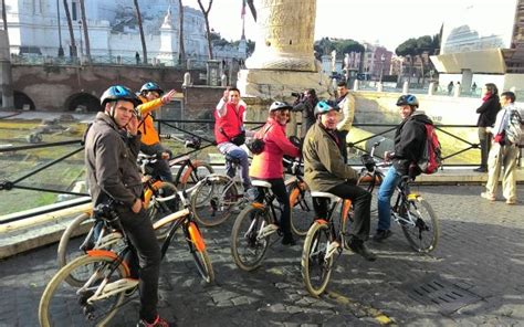 Rome Sightseeing Tour by Cruiser Bike