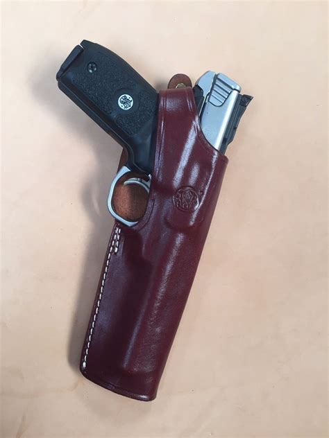 Smith & Wesson S&W Victory SW22, and Model 41 5.5" barrel leather ...