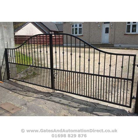 Short Metal Driveway Gate 008 - Gates & Automation Direct