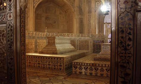 Taj Mahal Interior Tomb