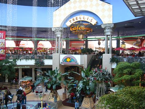 Galleria Mall Roseville CA | Christmas in the Galleria Mall … | Flickr