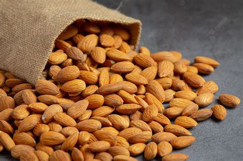 5 almonds nutrition food for health - Fueling Your Health