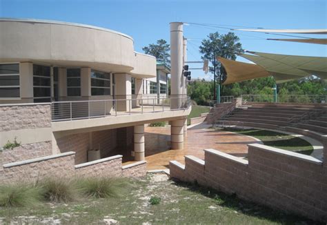 Deltona Library Amphitheater is Lovely!