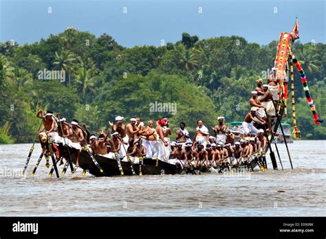 Aranmula Boat Race Stock Photo - Alamy