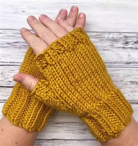 Easiest Knit Fingerless Gloves | AllFreeKnitting.com