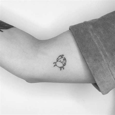 40 Tiny Tattoos That Are So This Summer - TattooBlend