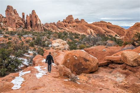 Devils Garden Trail: The Best Hike in Arches National Park | Earth Trekkers