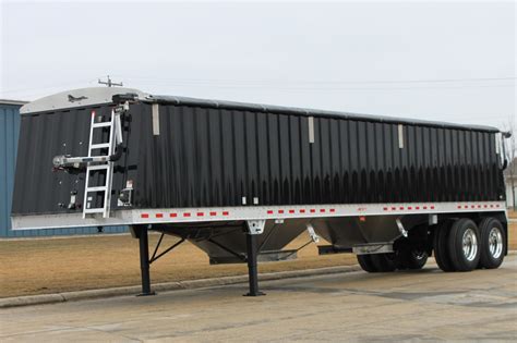 Aluminum-Grain-Hopper-Trailer-Black - Jet Co Trailers