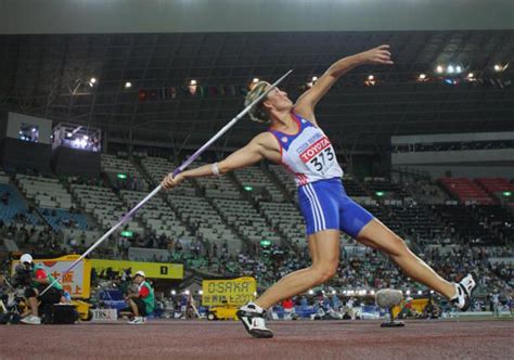 Illustrated Javelin Throwing Technique