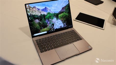 Hands on with Huawei's new Windows 10 laptop, the MateBook X Pro - Neowin