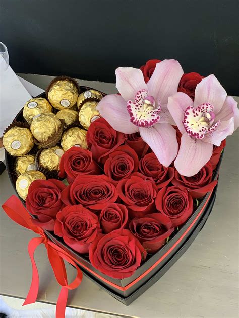 Gift Box with Roses and Ferrero Rocher Chocolates by Luxury Flowers Miami