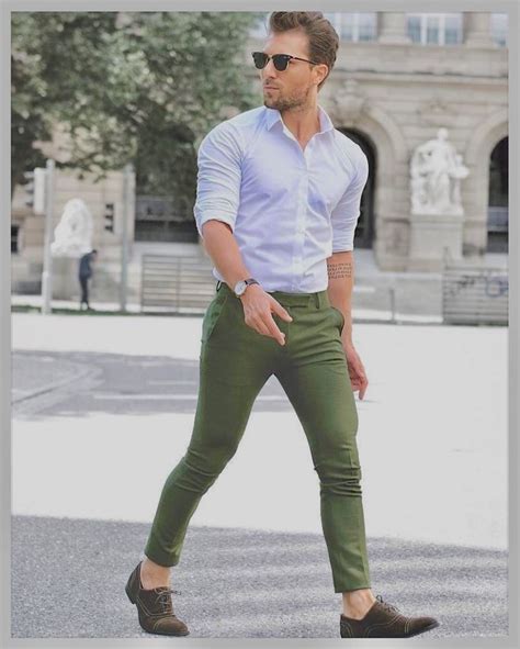 Arriba 32+ imagen green pants outfit male - Abzlocal.mx