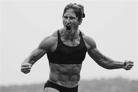 The Best Photos of Female Athletes from the 2021 CrossFit Games | BOXROX