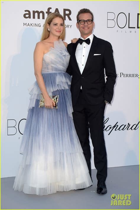 Suits' Gabriel Macht & Wife Jacinda Barrett Attend amfAR Gala Ahead of ...