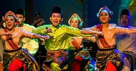 Zapin Dance, Acculturation Malay Culture and Art | iphedia.com