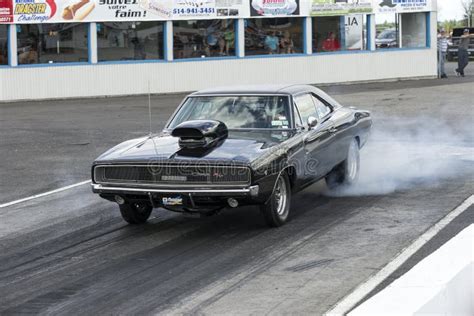 Dodge charger burnout editorial image. Image of mopar - 107408550