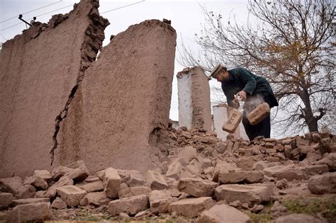 Afghan Earthquake Injures at Least 12 - WSJ