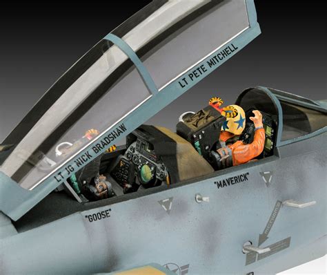 Revell Top Gun Maverick's F-14A Tomcat Kit | Hobbies