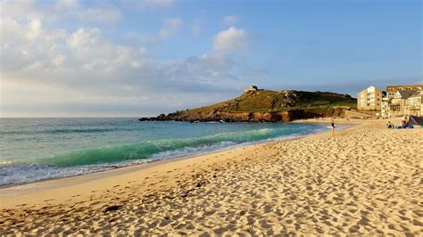 Porthmeor beach at St Ives, Cornwall | Holidays in cornwall, Places to ...