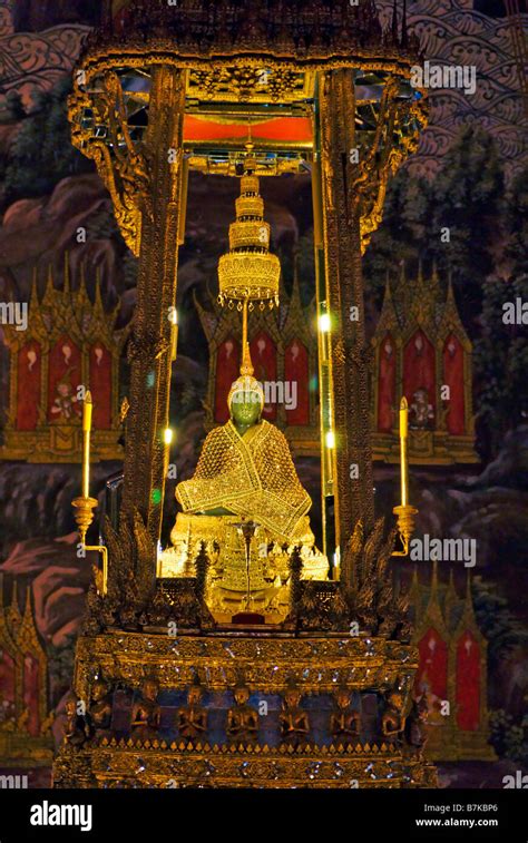 The Emerald Buddha inside Ubosot temple - Wat Phra Kaew and the Grand ...