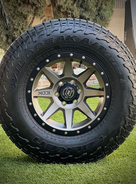 Need to order some black lug nuts for these new wheels. Size/style ...