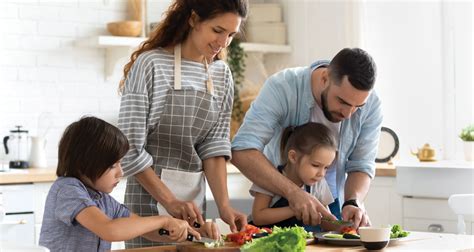 More Cooks in the Kitchen – Encouraging the Family to Make Meals ...