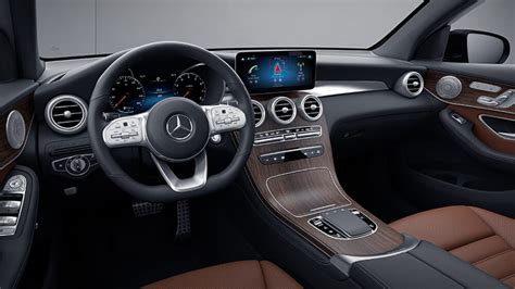 2021 Mercedes-Benz GLC 300 Interior | Mercedes-Benz of St. Louis