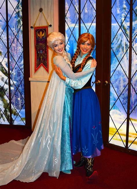 Tips for Meeting Princesses at Disneyland