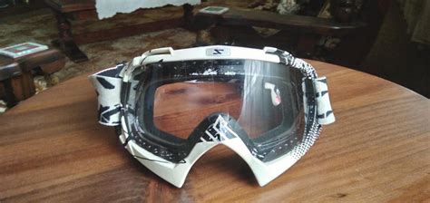 Motocross goggles | Bike Hub