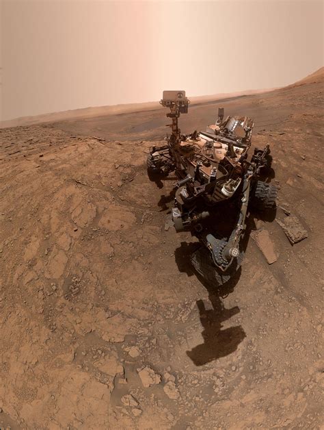 “Mars Chemist” – NASA’s Curiosity Mars Rover Shows Off in New Selfie