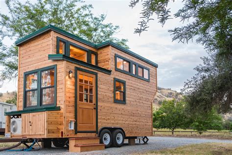 California Tiny House #1 [ TINY HOUSE TOWN ]