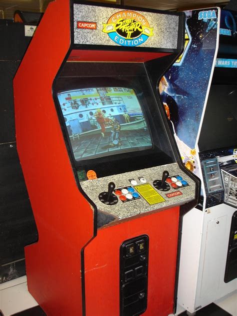 Street Fighter 2 Arcade Cabinet | Game Room / Man Cave | Pinterest ...